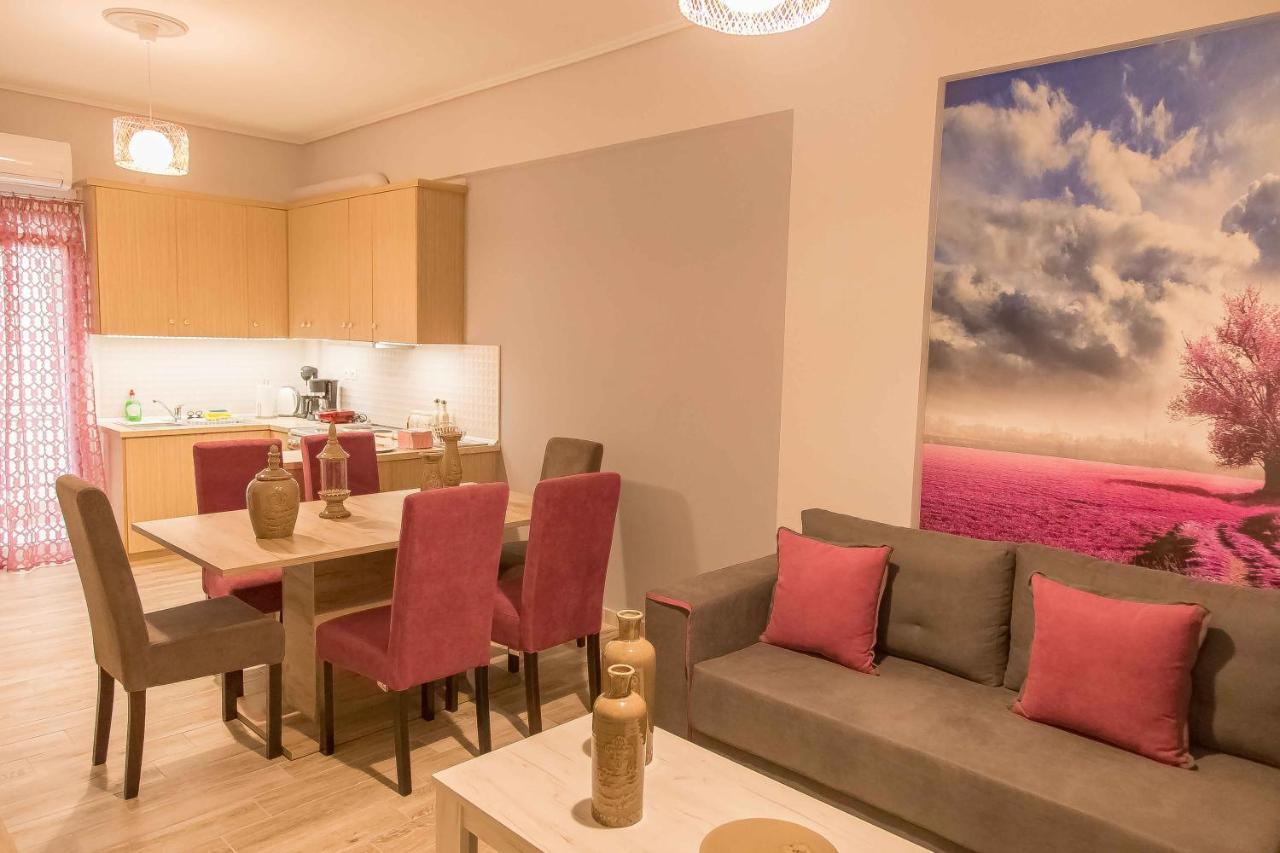 Luxury Lila House Under The Rocks Apartment Kalampáka Luaran gambar